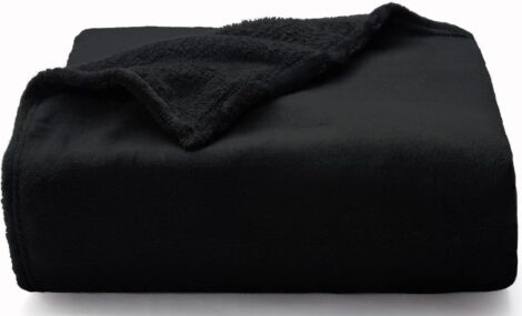 Black King Size XXL Fleece Blanket – Soft, Warm, and Versatile Oversized Throw for Bed/Sofa/Couch, 270×230 cm.