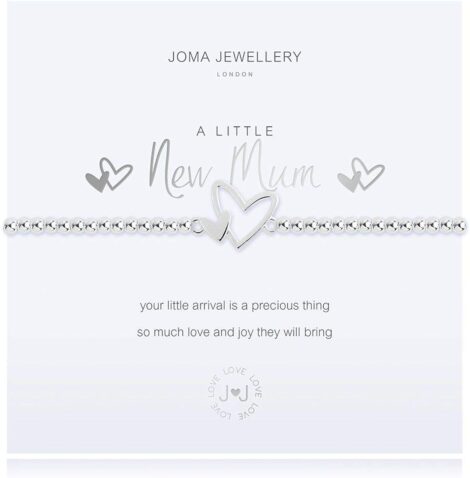 Joma Jewellery’s New Mum Bracelet – a dainty accessory celebrating motherhood.