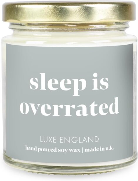 Luxe England’s Vanilla Scented New Mum Candle – Sweet gift with a heartfelt message.