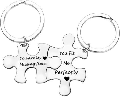 Anniversary Keyring Gifts for Couples: “You Complete Me” Keyring Set – Perfect for special occasions!