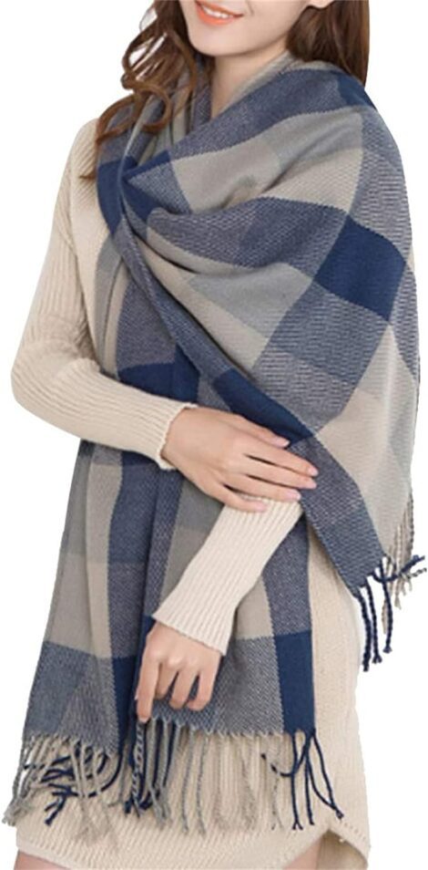 Women’s winter scarf with tartan check pattern, wool material, tassel trim, and soft warmth.