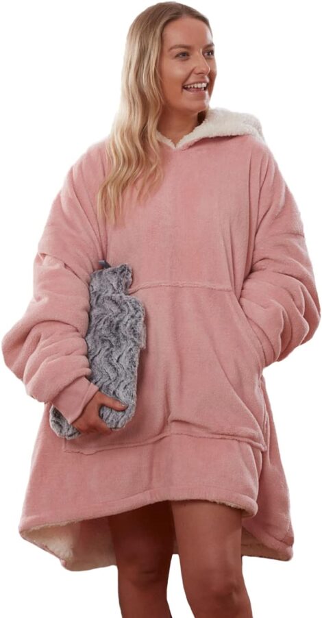 Sienna Hooded Blanket: Cozy Oversized Throw with Ultra Soft Sherpa Lining for Ultimate Warmth.