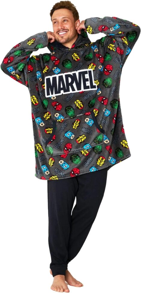 Men’s Marvel Hooded Blanket: Captain America & Iron Man