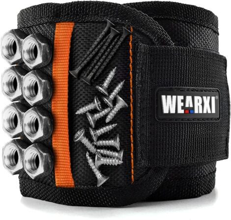 Men’s Magnetic Wristbands – Practical Gadgets for Christmas Gifting.