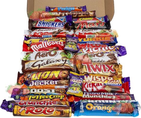 Luxury Chocolate Hamper: Ultimate Hand-Boxed Selection with 31 Full-Size Bars.