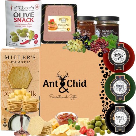 Snowdonia Cheese Hamper – 3 Award Winning Cheeses, Pate, Chutneys, Olives, Biscuits – Ideal Gift Set