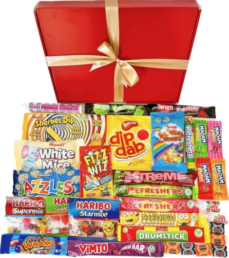 Lola’s Retro Sweets Gift Box – Classic Candy Selection for Everyone.