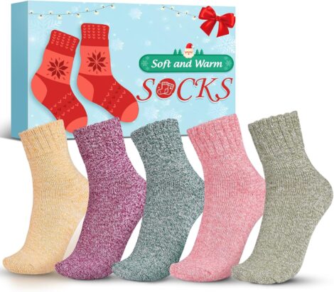 Winter bed socks for women, a cozy and festive gift for the holiday season.