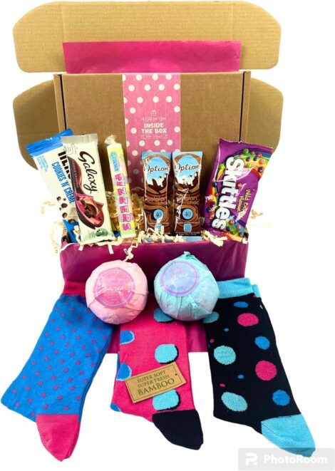 Inside the Box Gifts’ Pink Polka Dot Gift Box: Pamper and Treats Hamper with Jumbo Bath Bombs, Socks, Hot Chocolate.