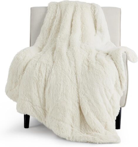 Bedsure Cream Faux Fur Twin Blanket – Soft, Fluffy, Tie-dye Decorative Gift, Perfect for Couch and Bed.