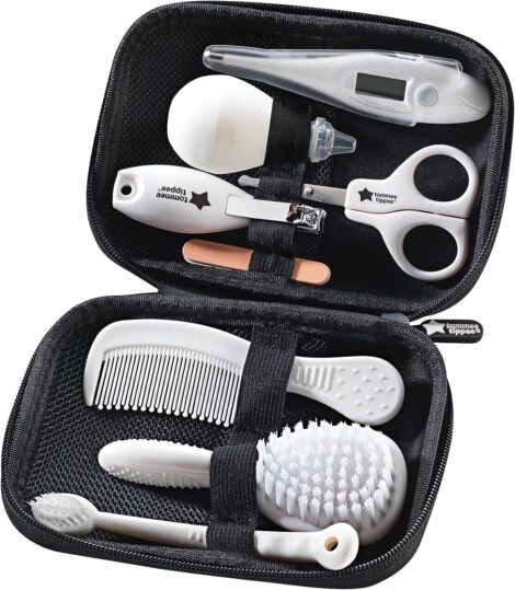 Tommee Tippee Baby Grooming Kit: 9 Essential Newborn Care Items, with Travel-Friendly Carry Case