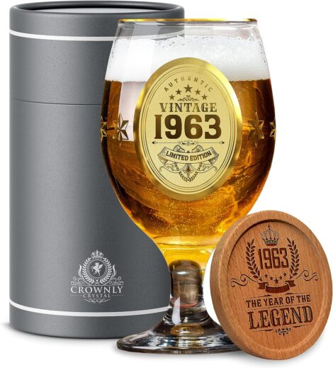 Personalized 60th birthday beer glasses for men and women, ideal gifts for dads and grandads born in 1963.