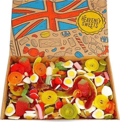 850g of assorted jelly sweets in a retro hamper box – Perfect birthday or Christmas gift.