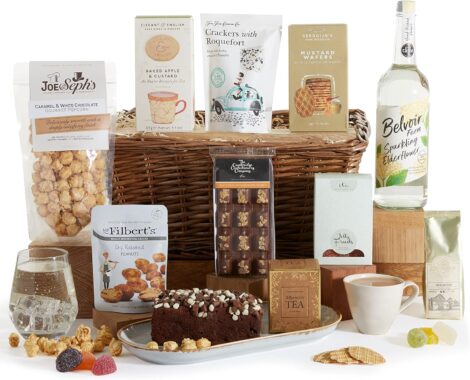 Non-Alcoholic Food and Drink Gift Basket for Sharing – Alcohol-Free Hamper.