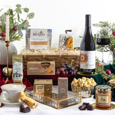 The Ultimate Xmas Hamper – Festive Gift-Baskets with Deluxe Red Wine